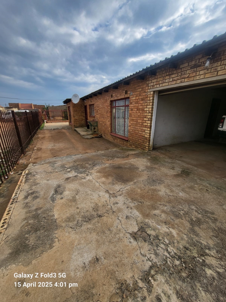 3 Bedroom Property for Sale in Kanana North West